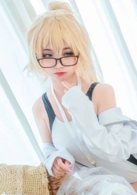 放荡的小yi子大胸