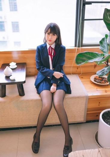 漂亮的女老师电影