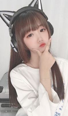 图书馆女友樱花动漫