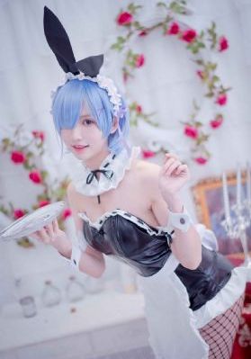 超级教师第三集免费观看